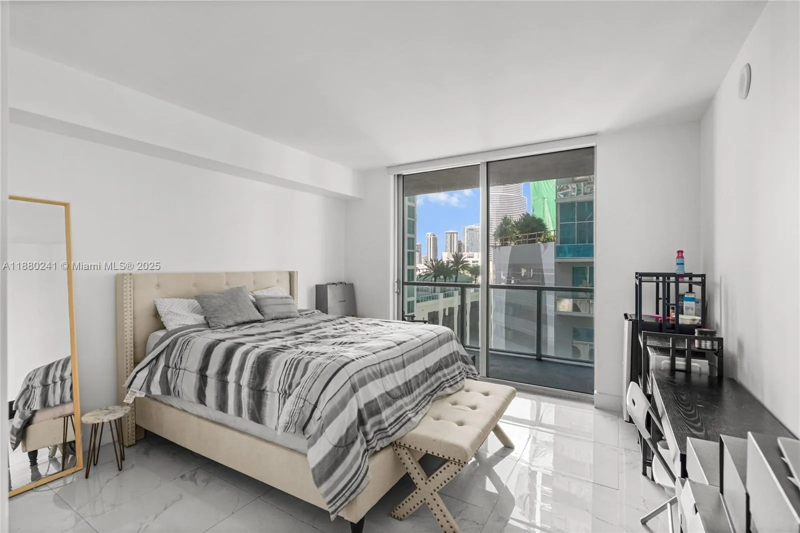 55 SE 6th St, #1203