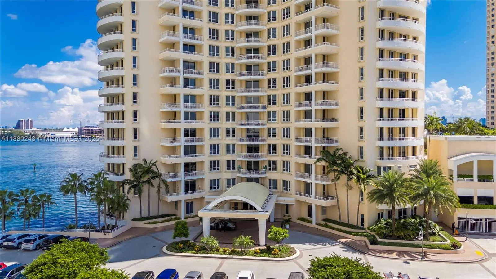 888 Brickell Key Dr, #1807