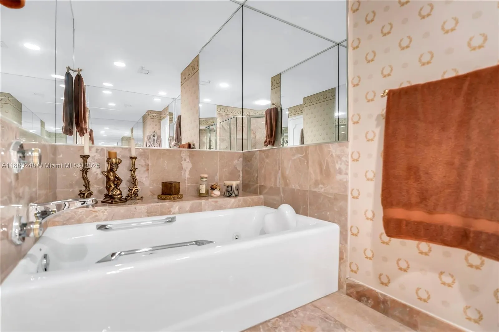 888 Brickell Key Dr, #1807