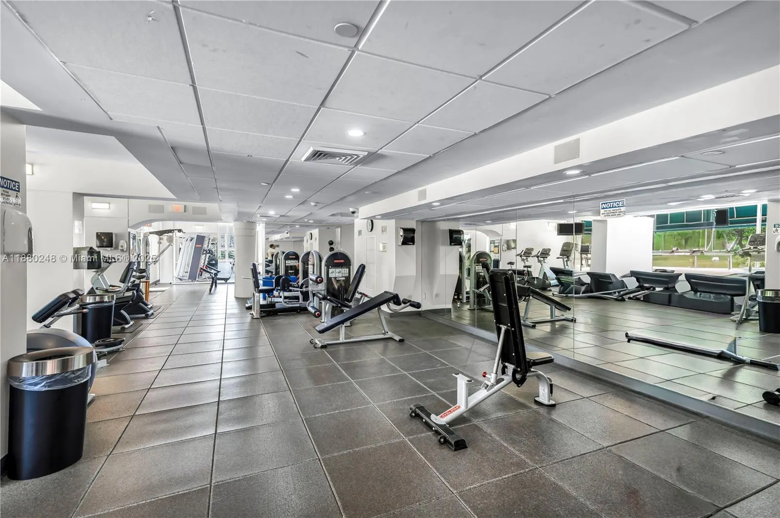 888 Brickell Key Dr, #1807