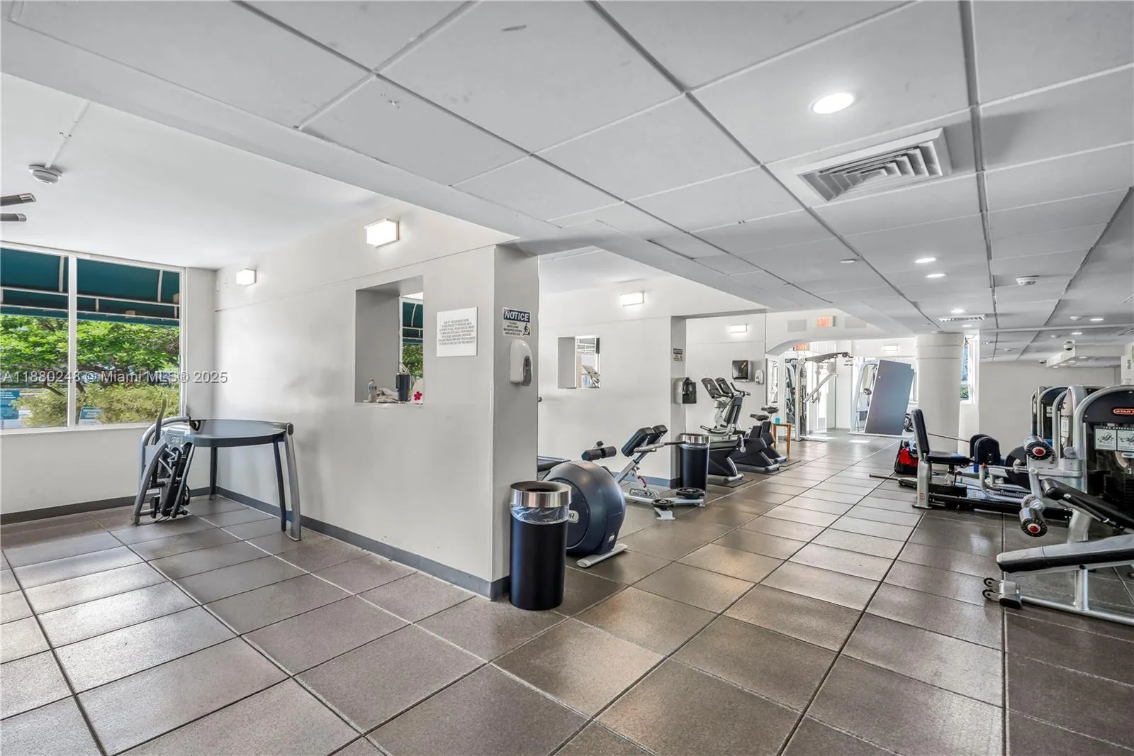 888 Brickell Key Dr, #1807