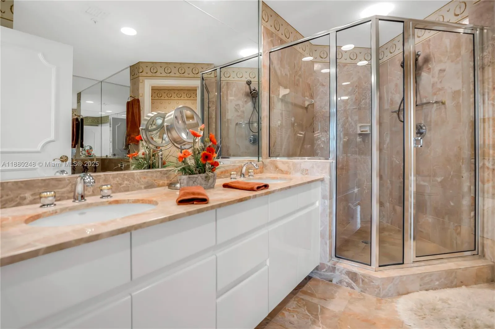 888 Brickell Key Dr, #1807