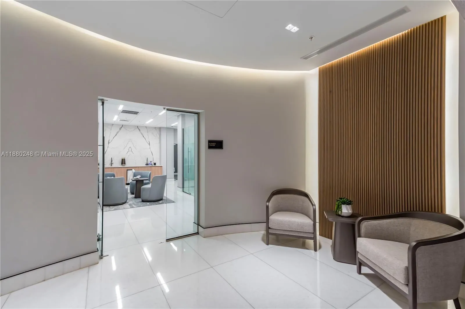 888 Brickell Key Dr, #1807
