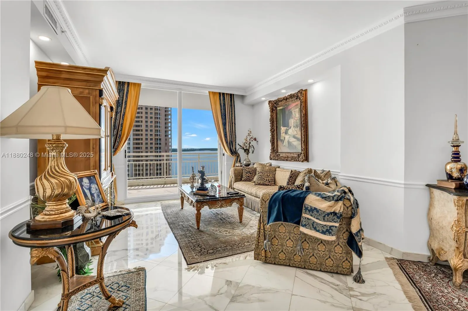 888 Brickell Key Dr, #1807