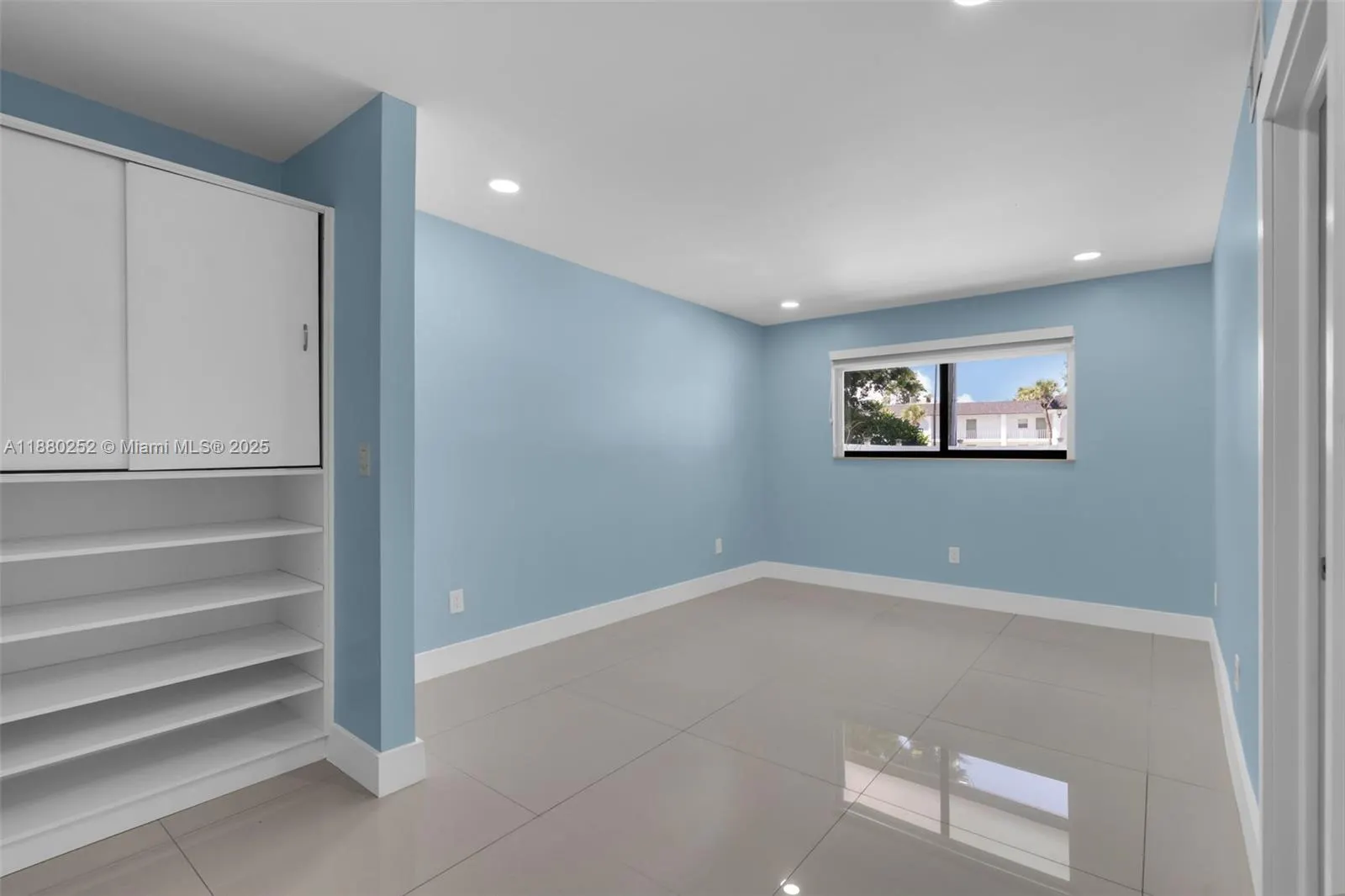 168 Granada Dr