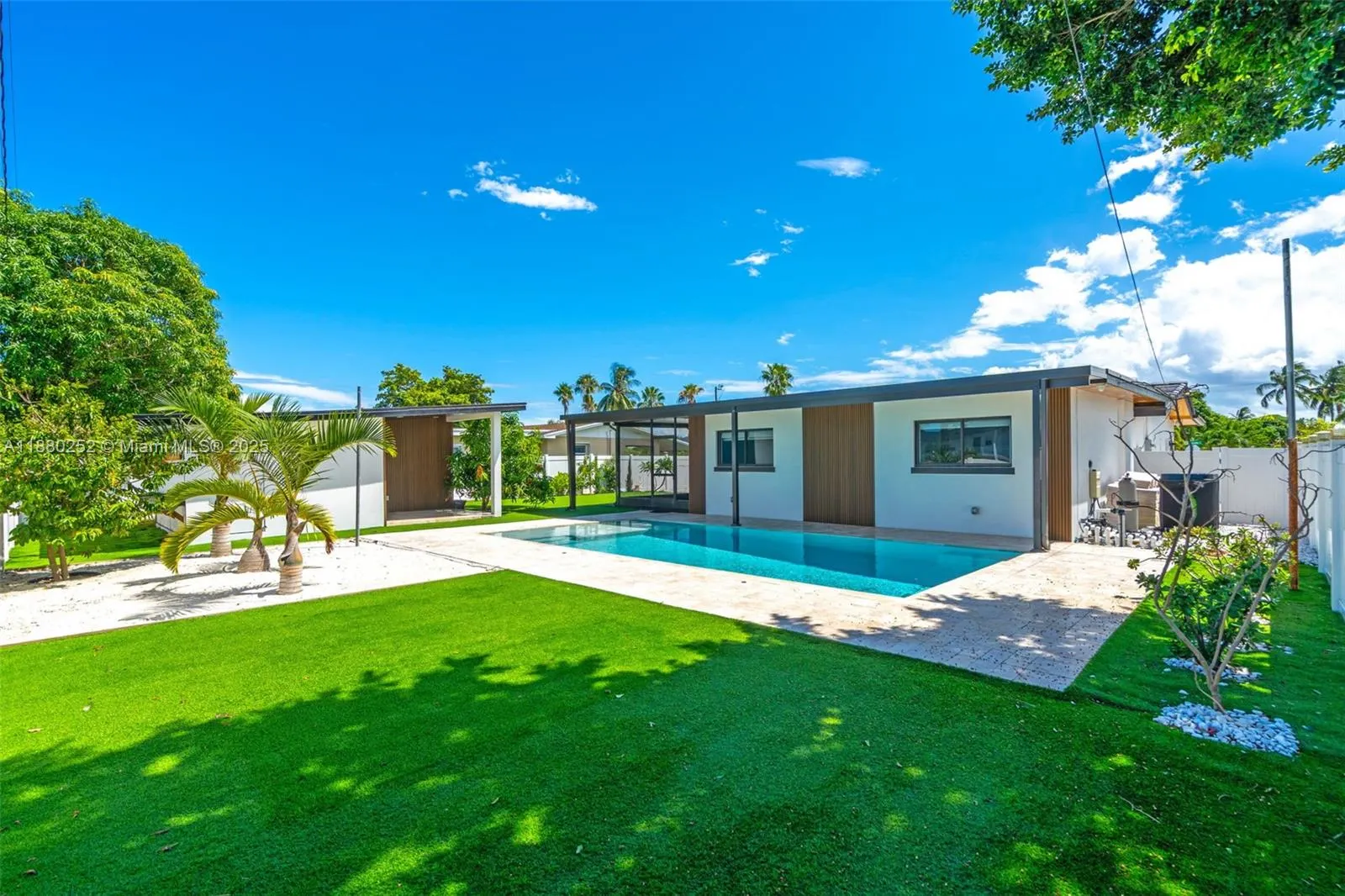 168 Granada Dr