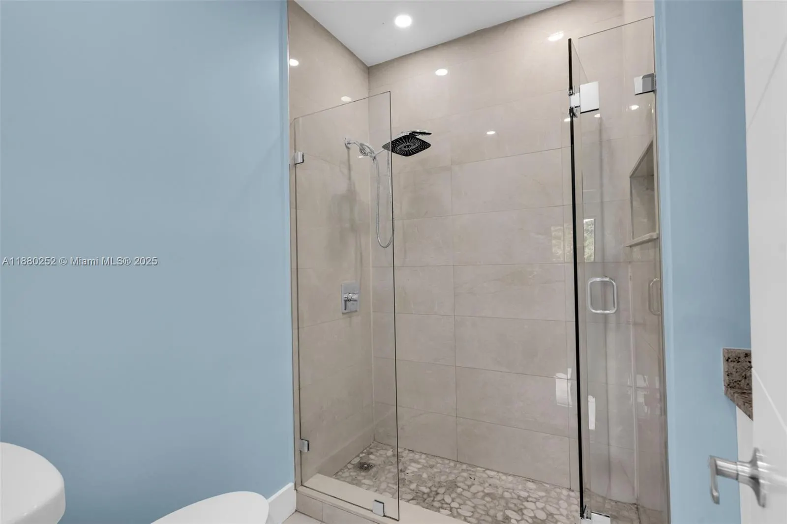 168 Granada Dr