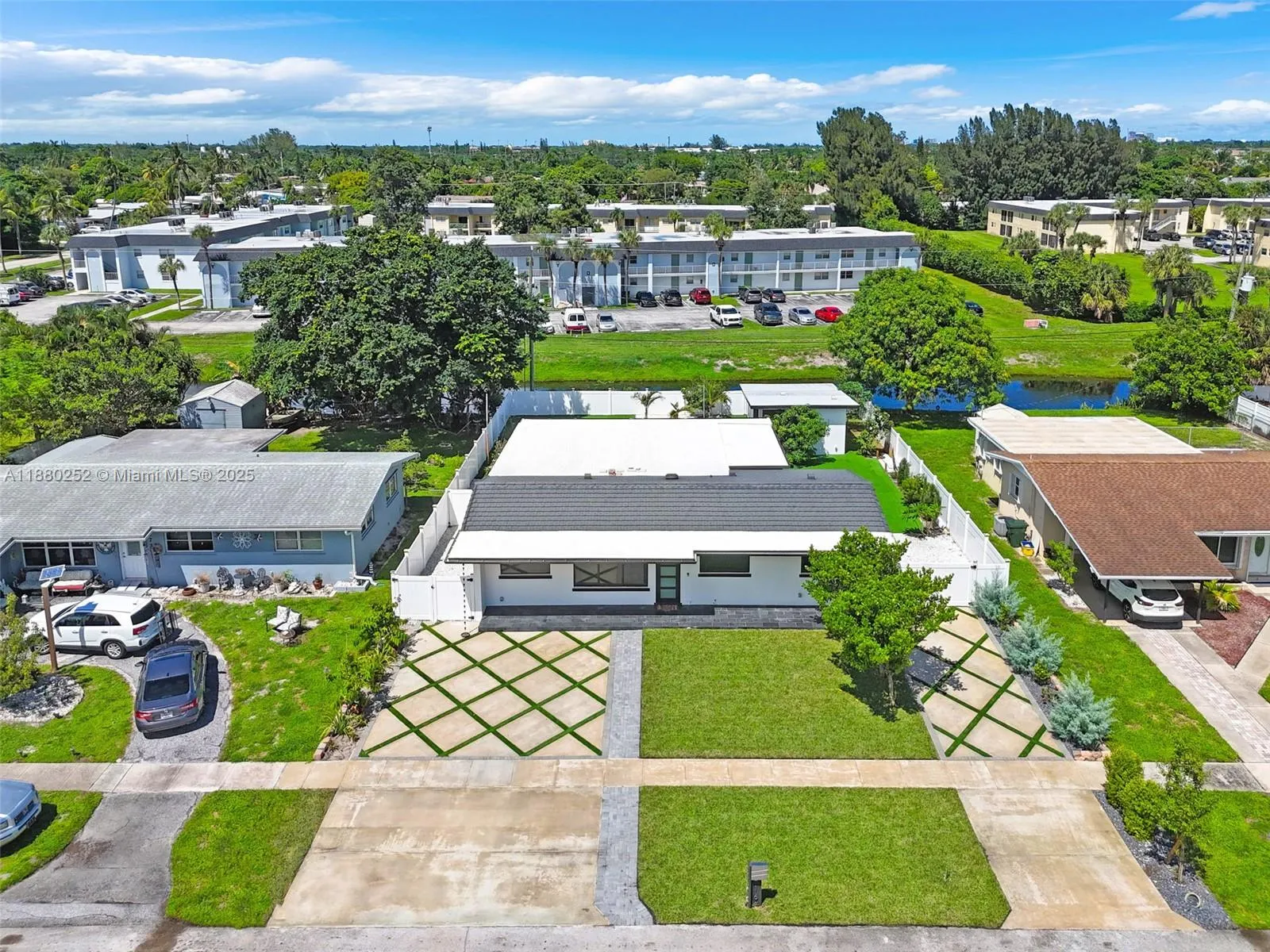 168 Granada Dr