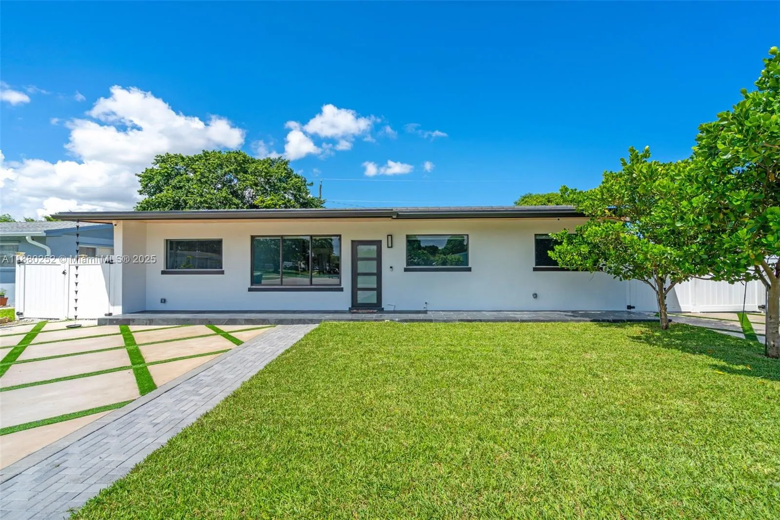 168 Granada Dr