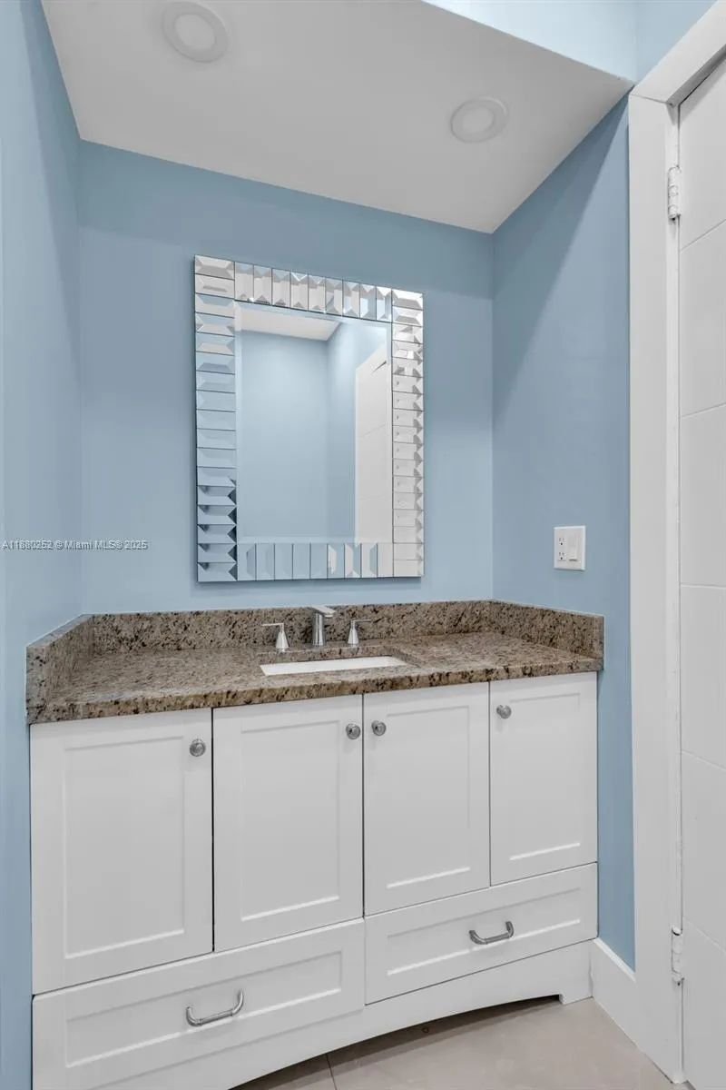 168 Granada Dr