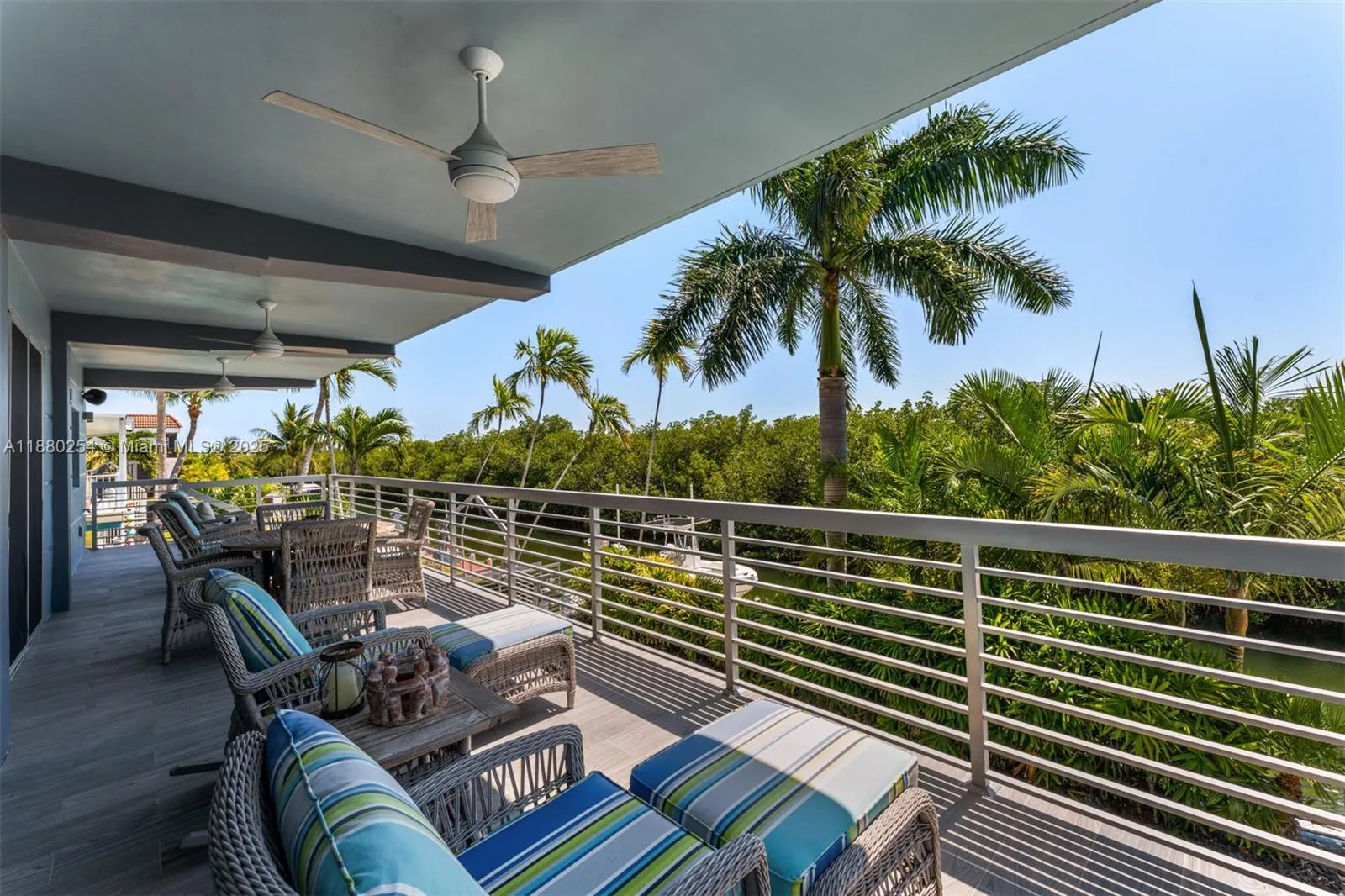 172 Venetian Dr