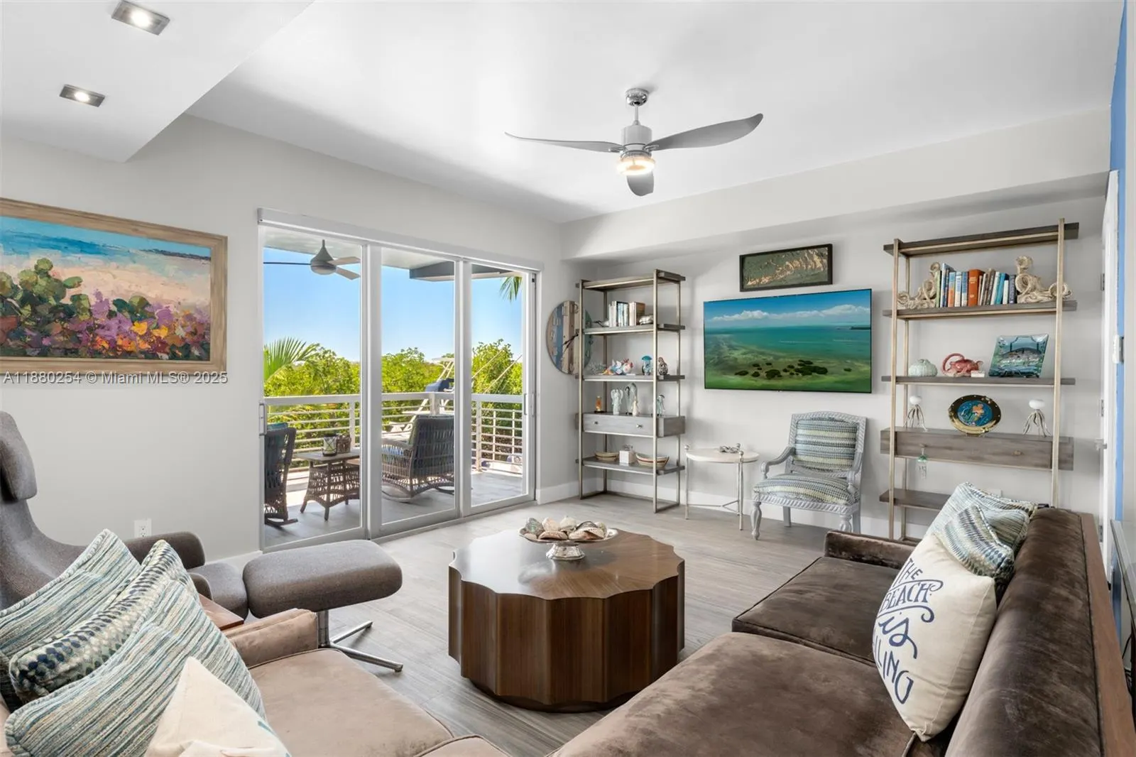 172 Venetian Dr