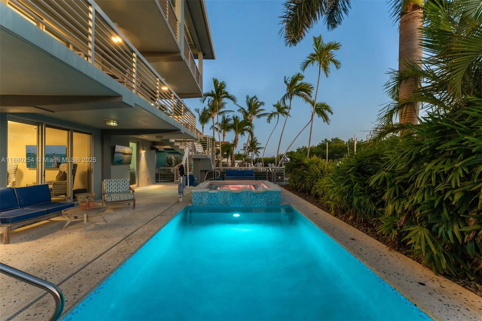 172 Venetian Dr