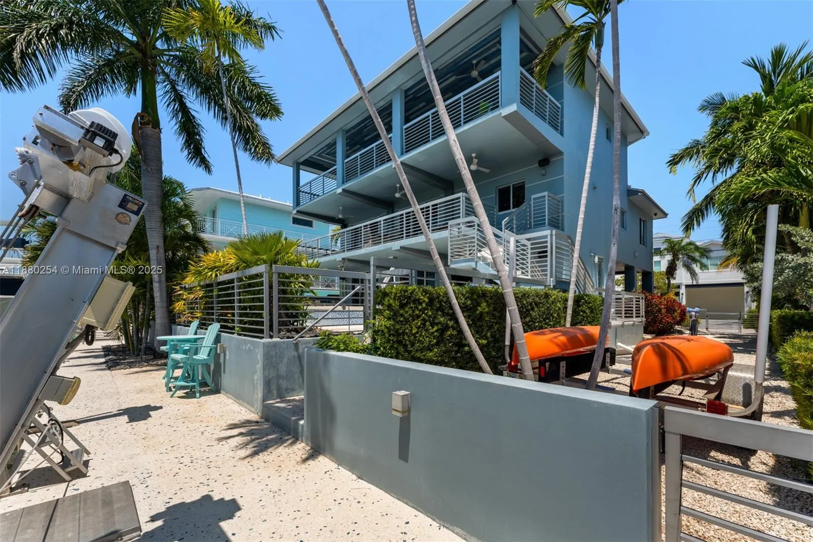 172 Venetian Dr
