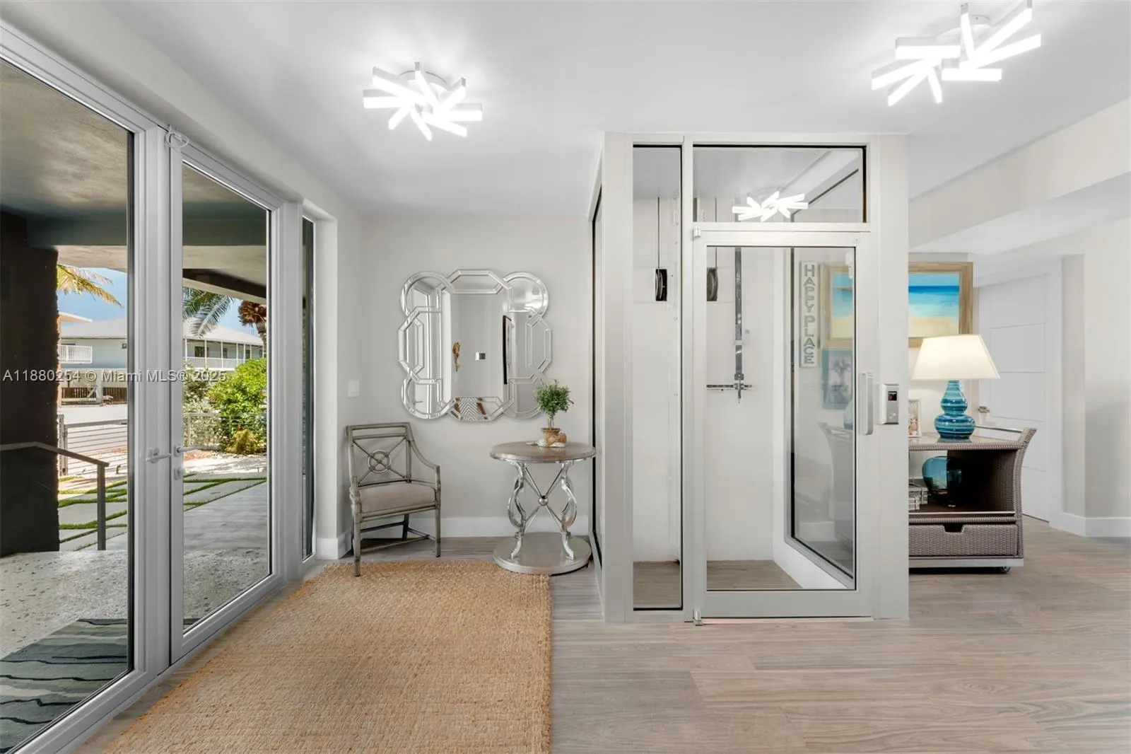 172 Venetian Dr