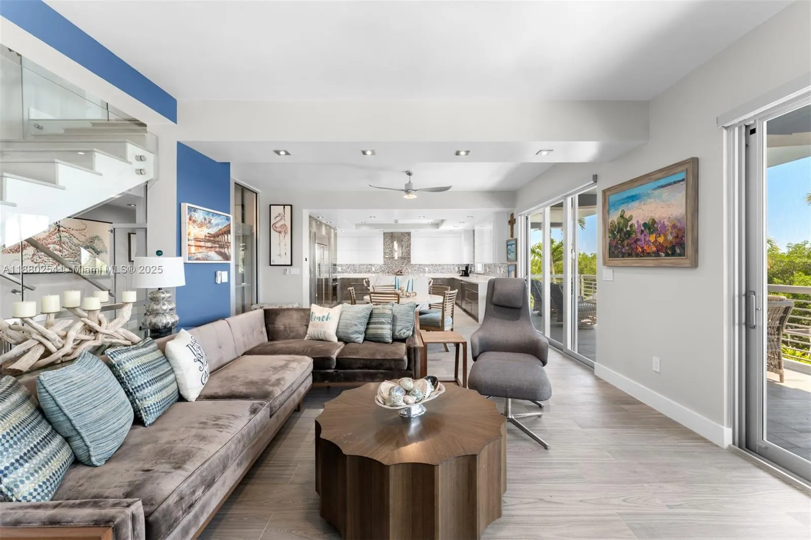 172 Venetian Dr