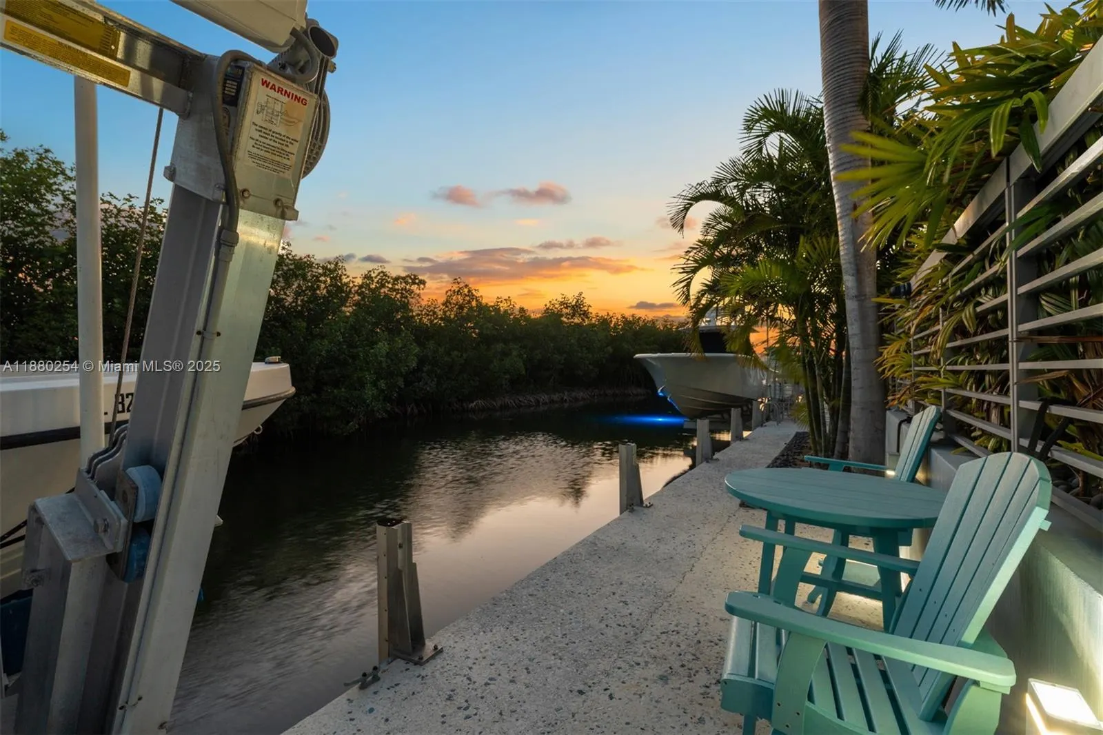 172 Venetian Dr