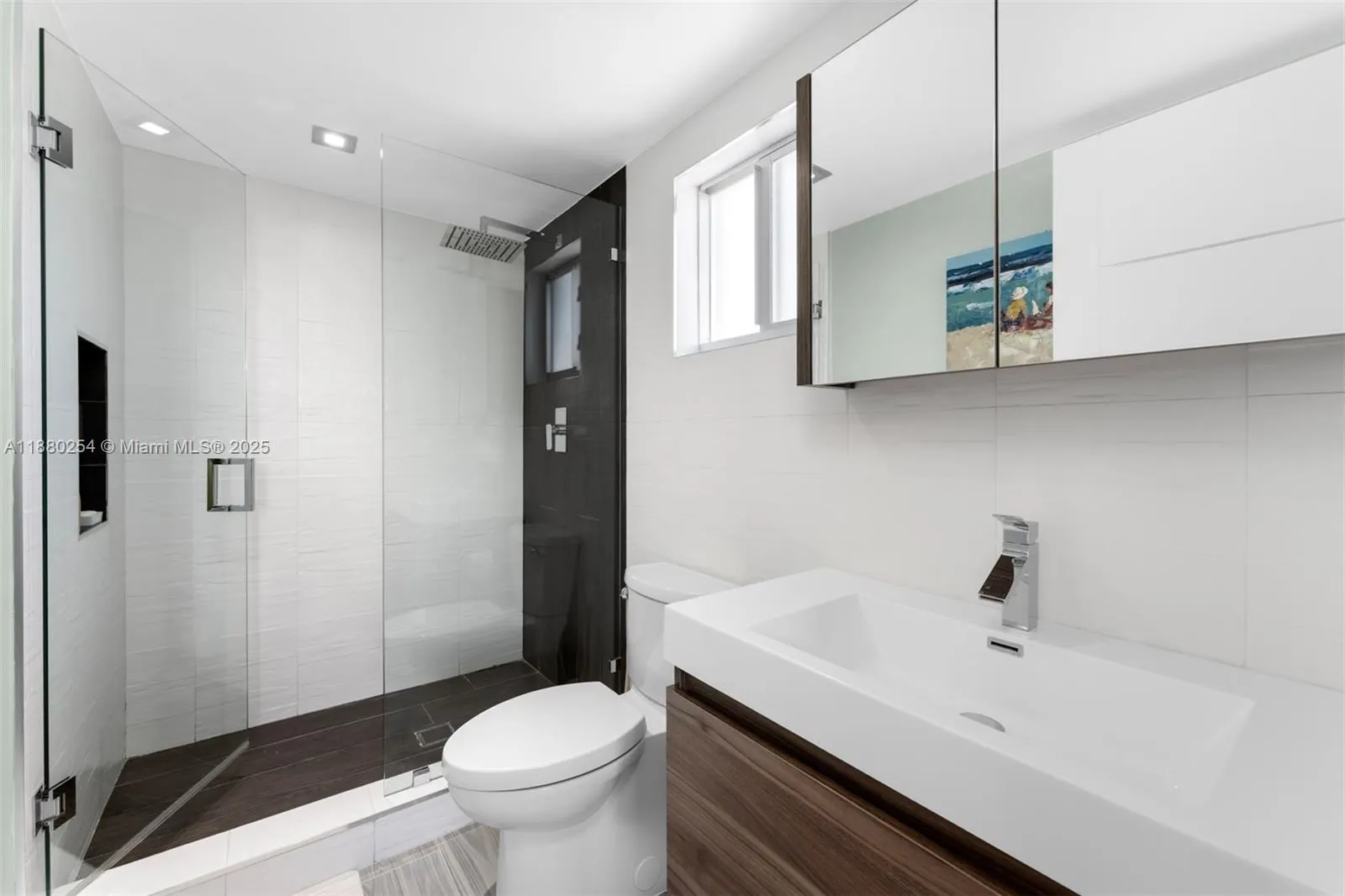 172 Venetian Dr