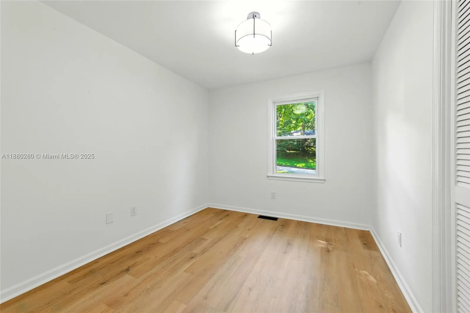 902 Vickie drive
