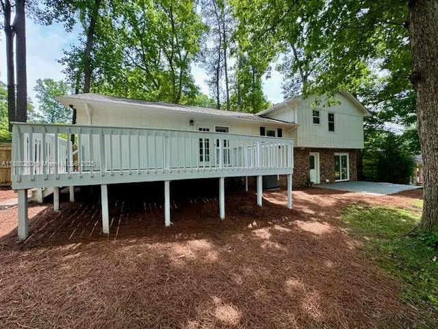 902 Vickie drive
