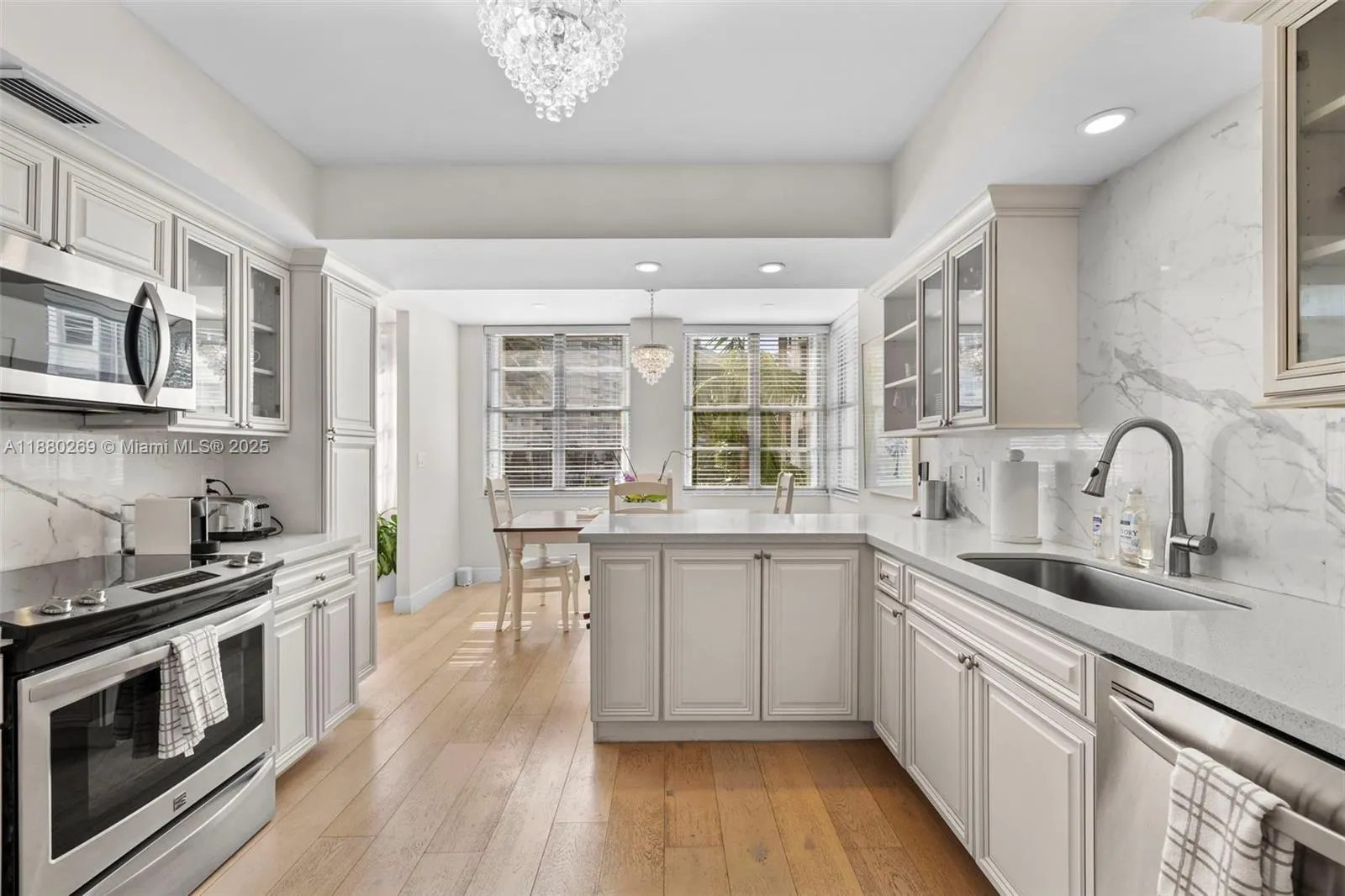 5660 Collins Ave, #2B