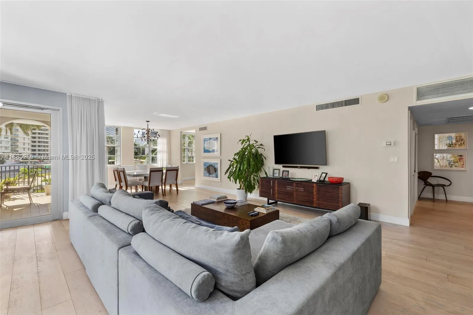 5660 Collins Ave, #2B