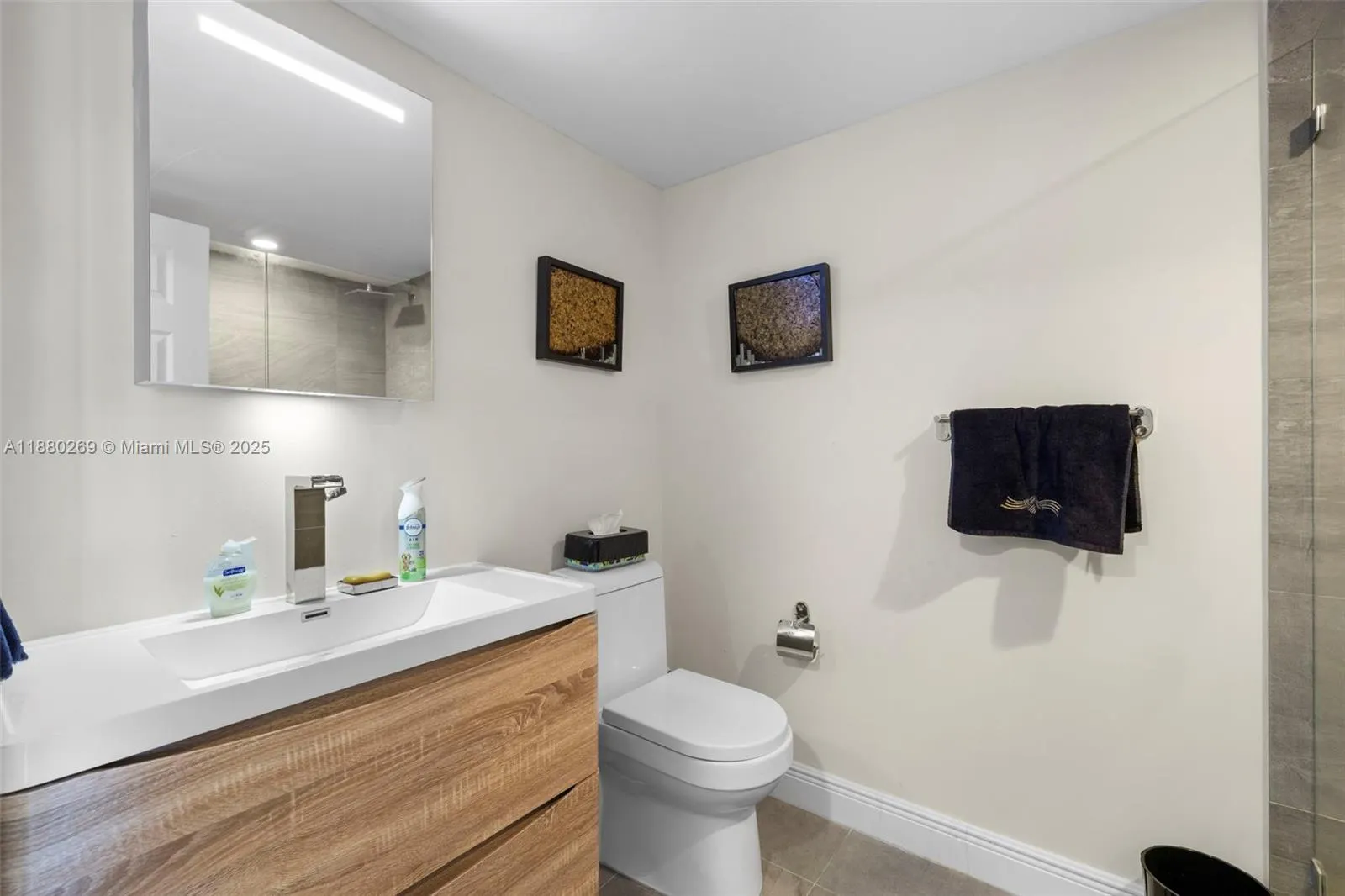 5660 Collins Ave, #2B