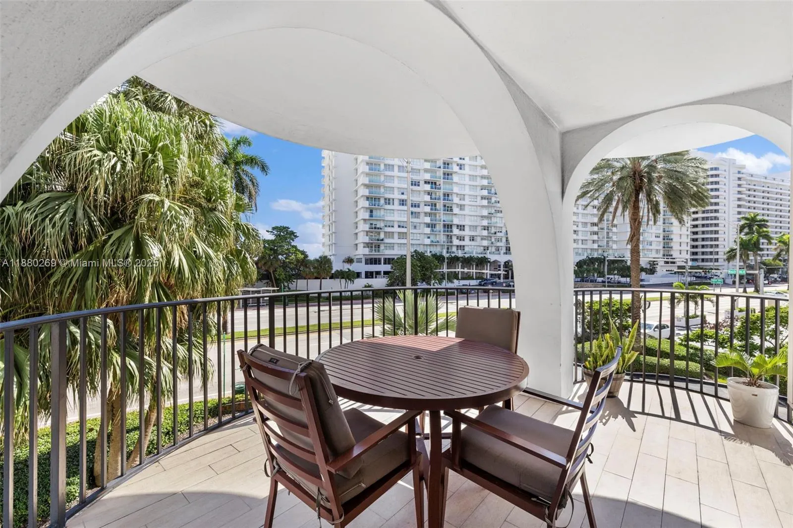 5660 Collins Ave, #2B