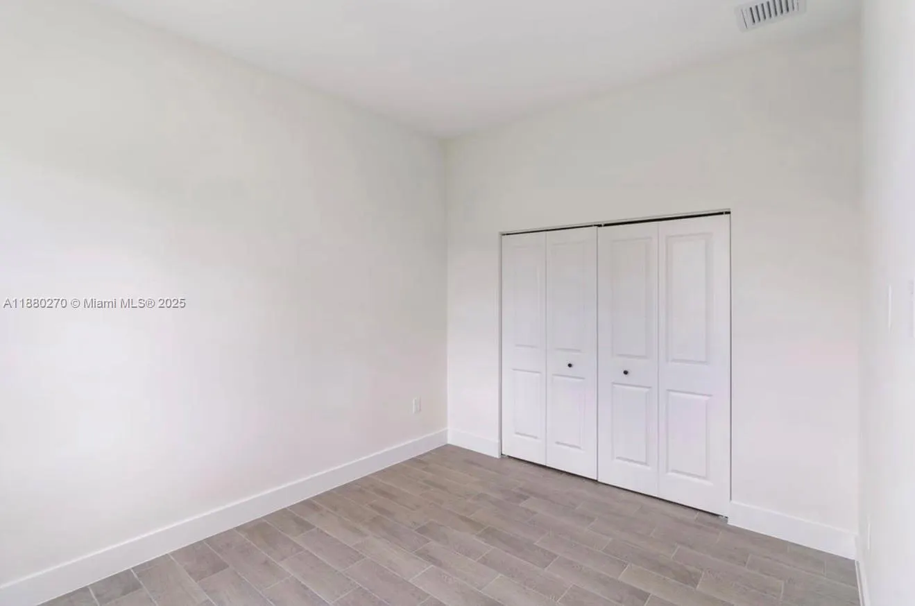 710 Peacock Ave