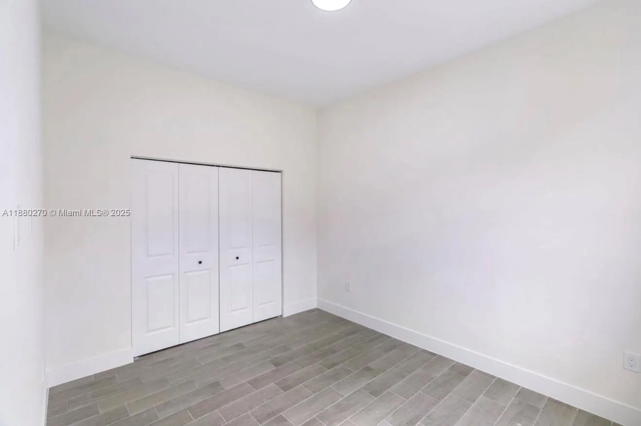 710 Peacock Ave