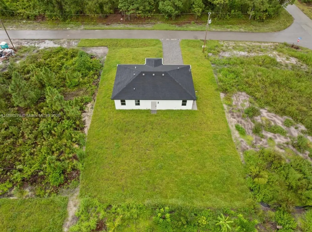 710 Peacock Ave