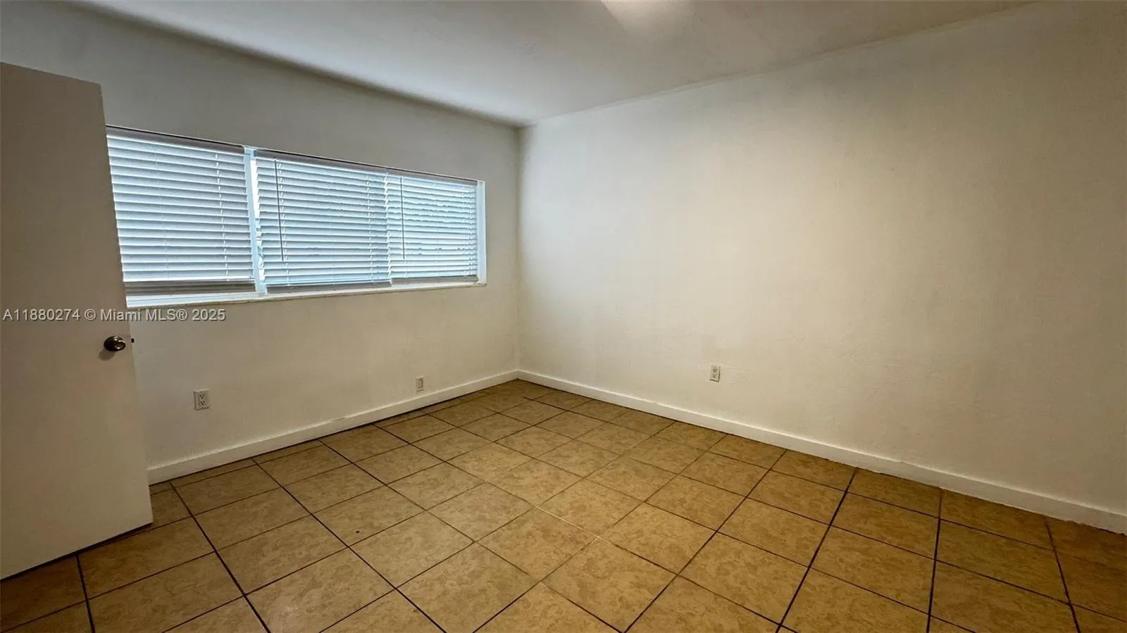 1225 Marseille Dr, #26