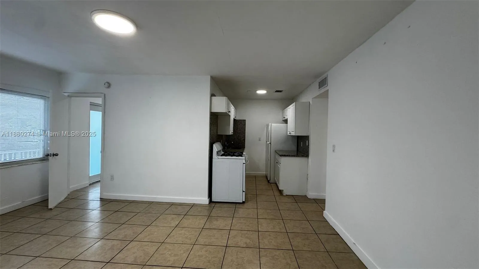 1225 Marseille Dr, #26
