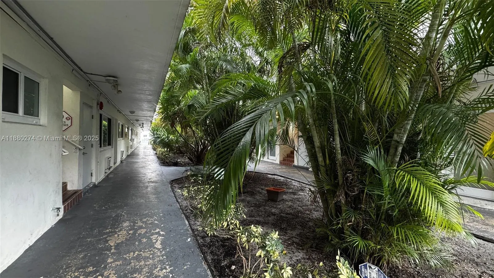 1225 Marseille Dr, #26