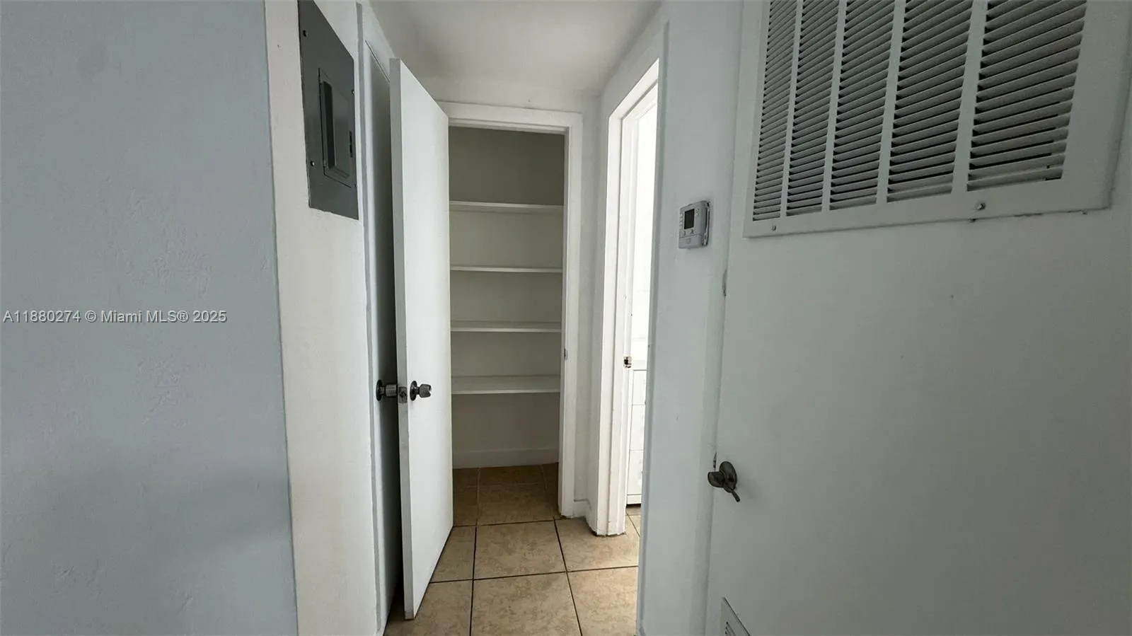 1225 Marseille Dr, #26