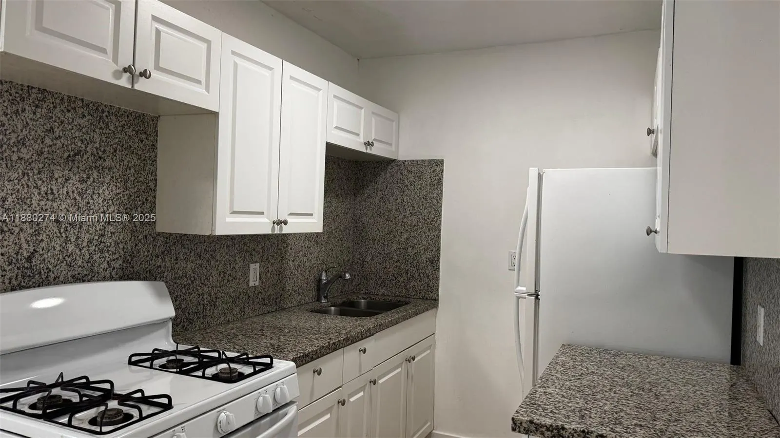1225 Marseille Dr, #26