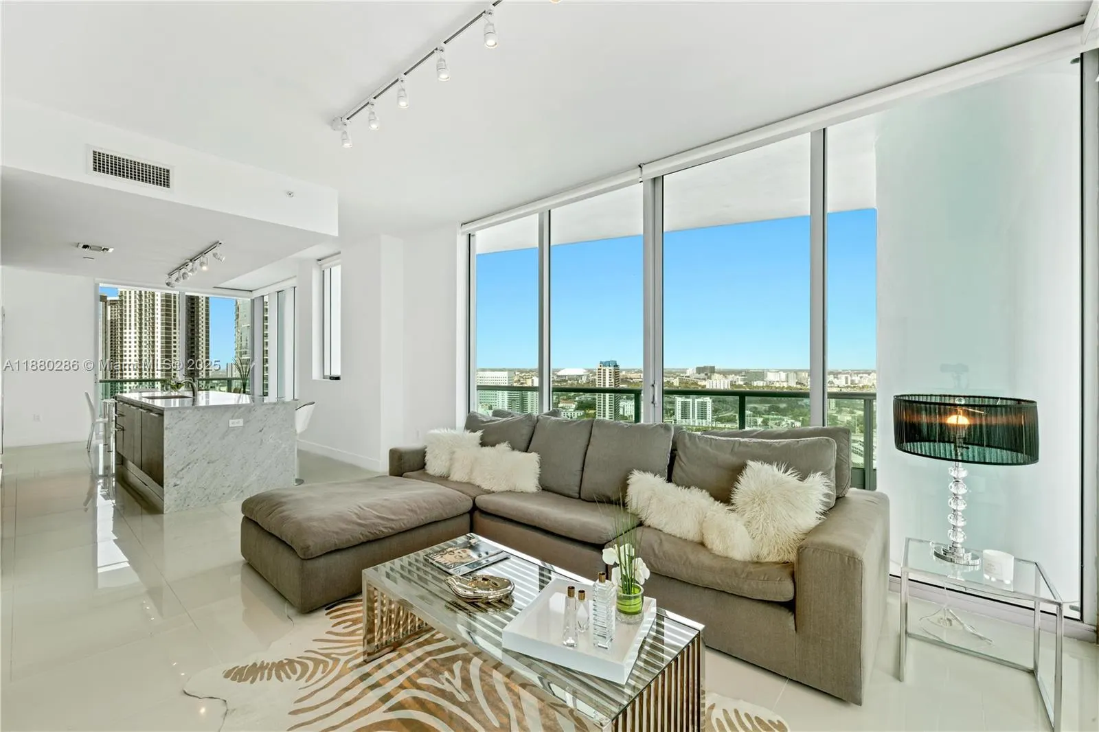 900 Biscayne Blvd, #3112