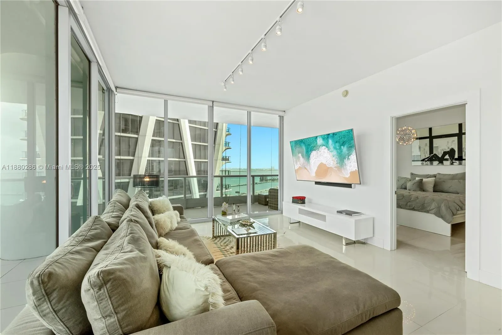 900 Biscayne Blvd, #3112