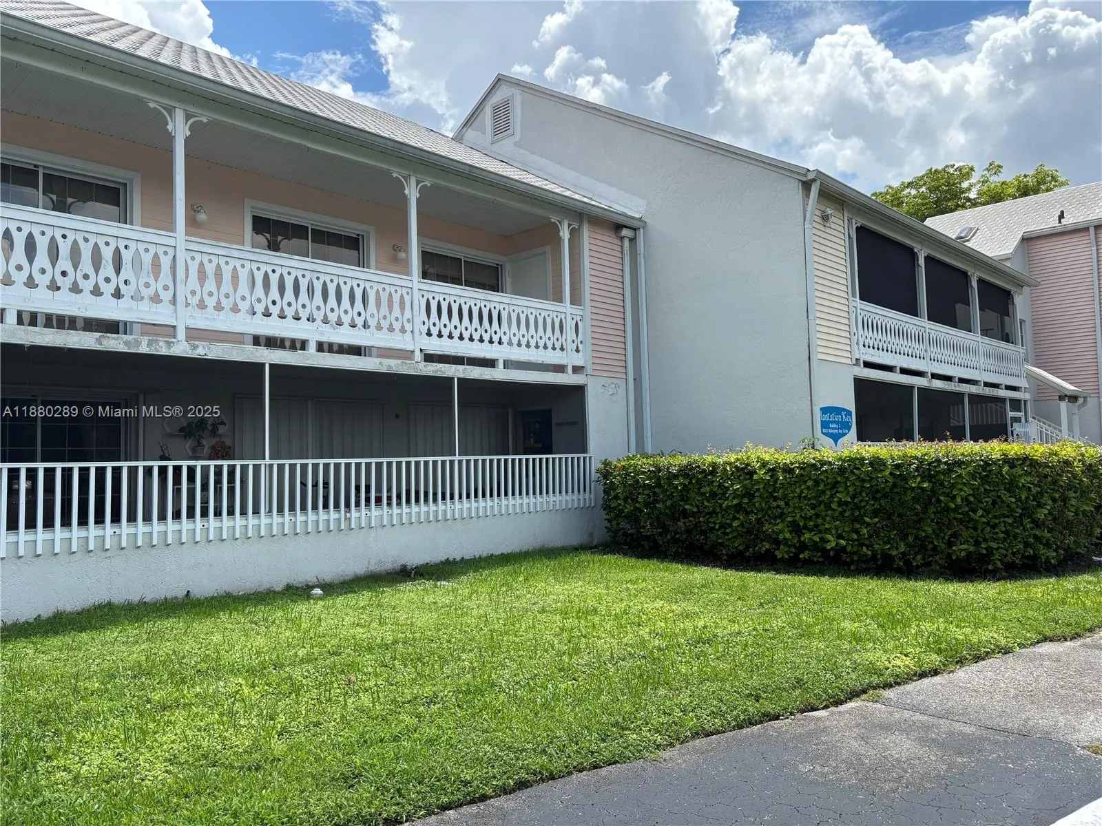 10421 Mahogany Key Cir, #101