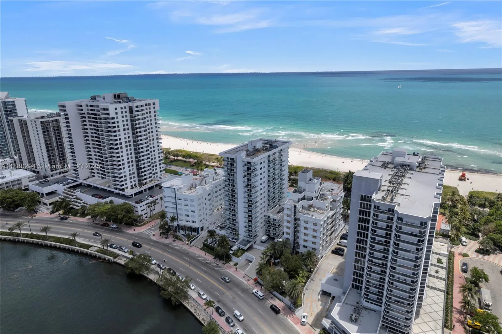 2457 Collins Ave, #201