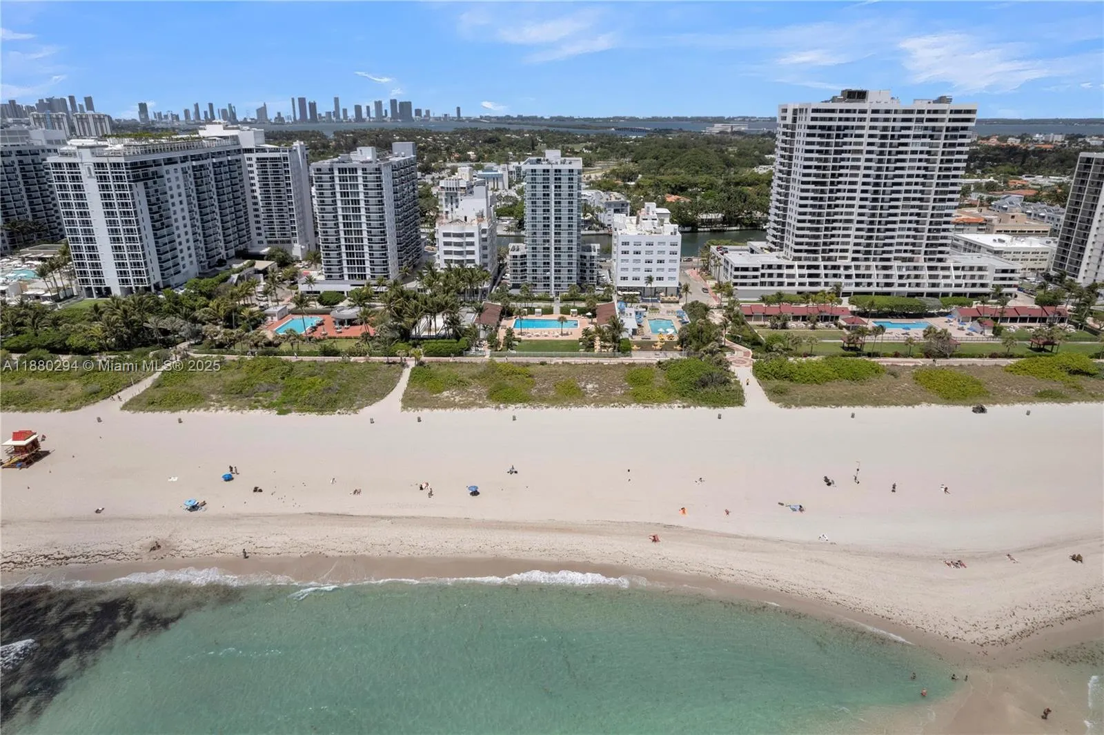 2457 Collins Ave, #201