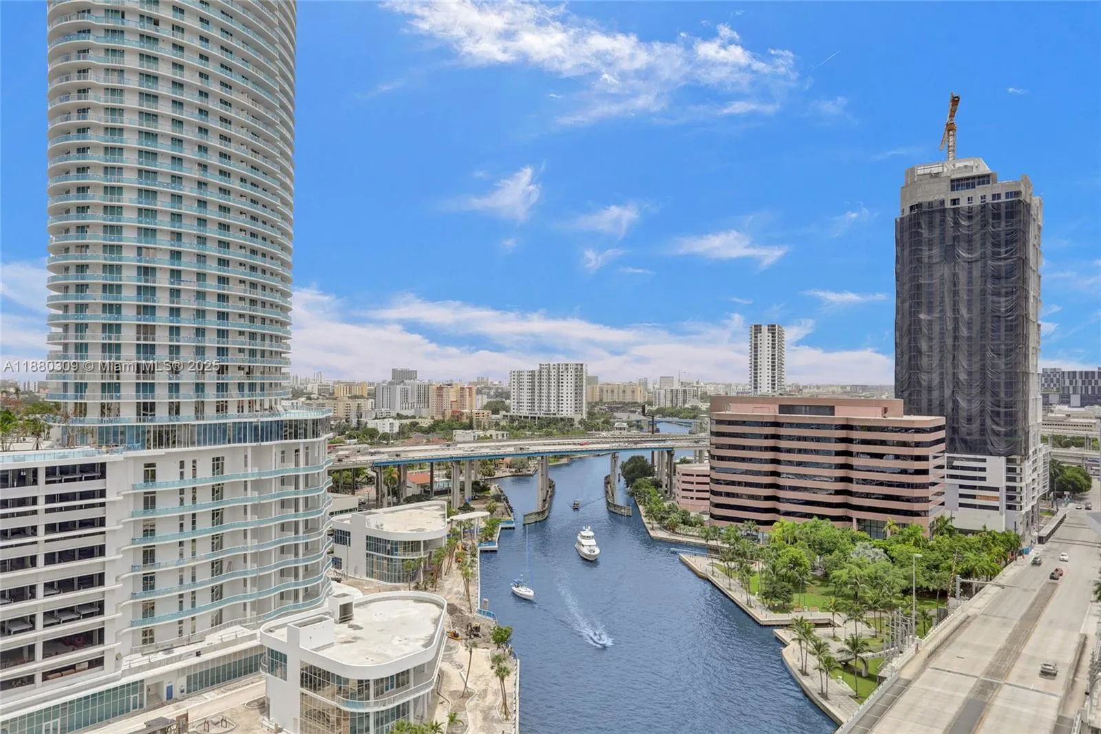 185 SW 7th St, #1600