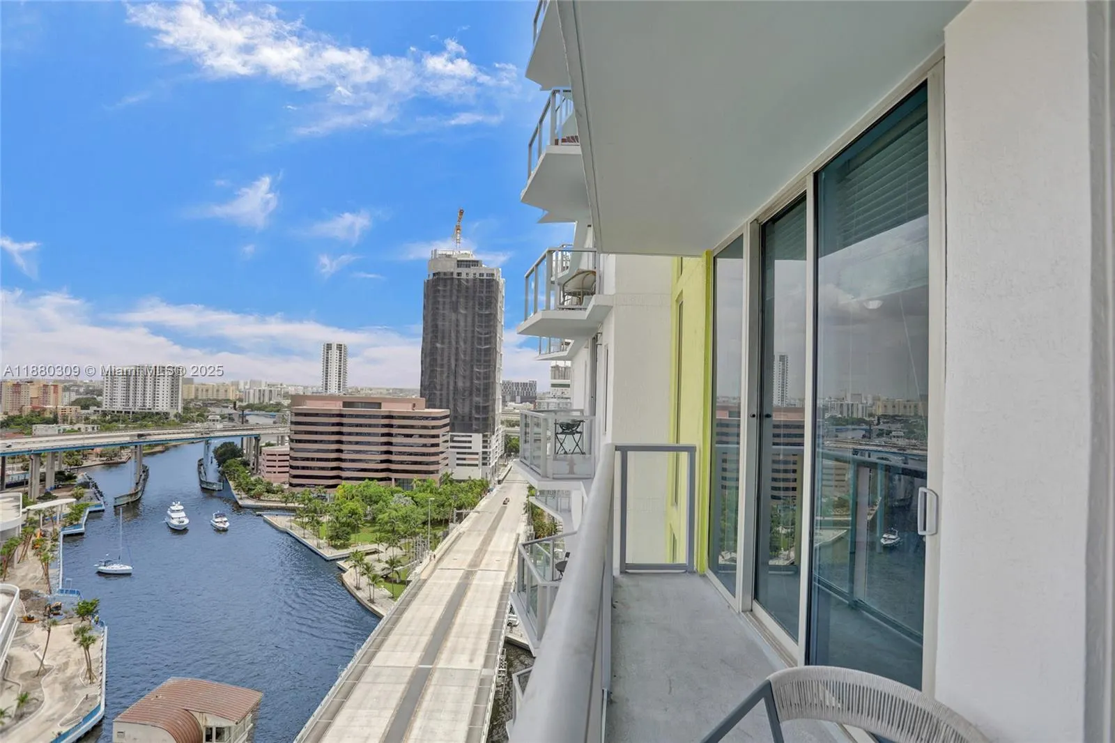185 SW 7th St, #1600