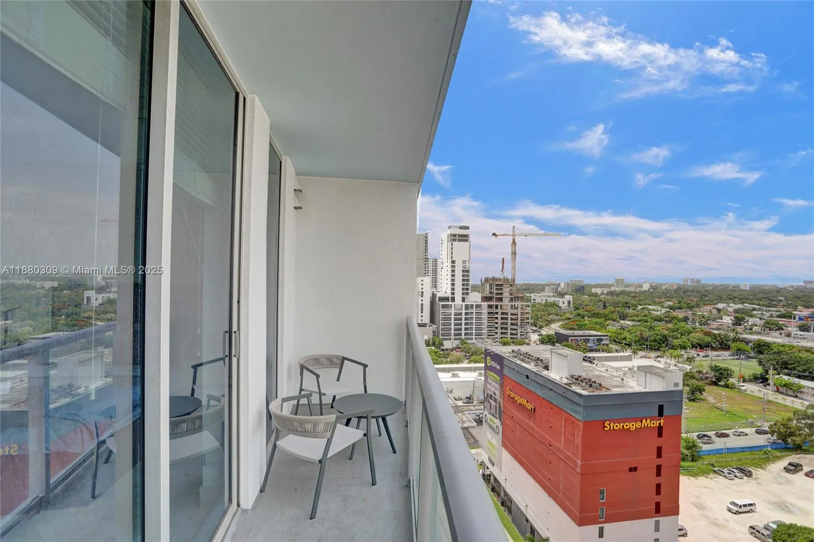 185 SW 7th St, #1600