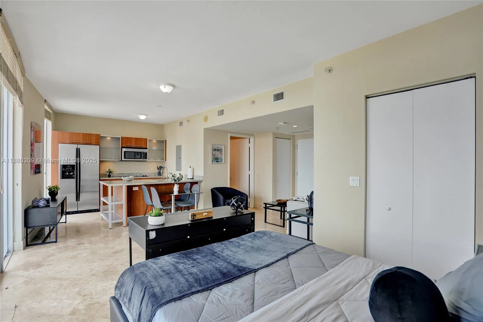 185 SW 7th St, #1600