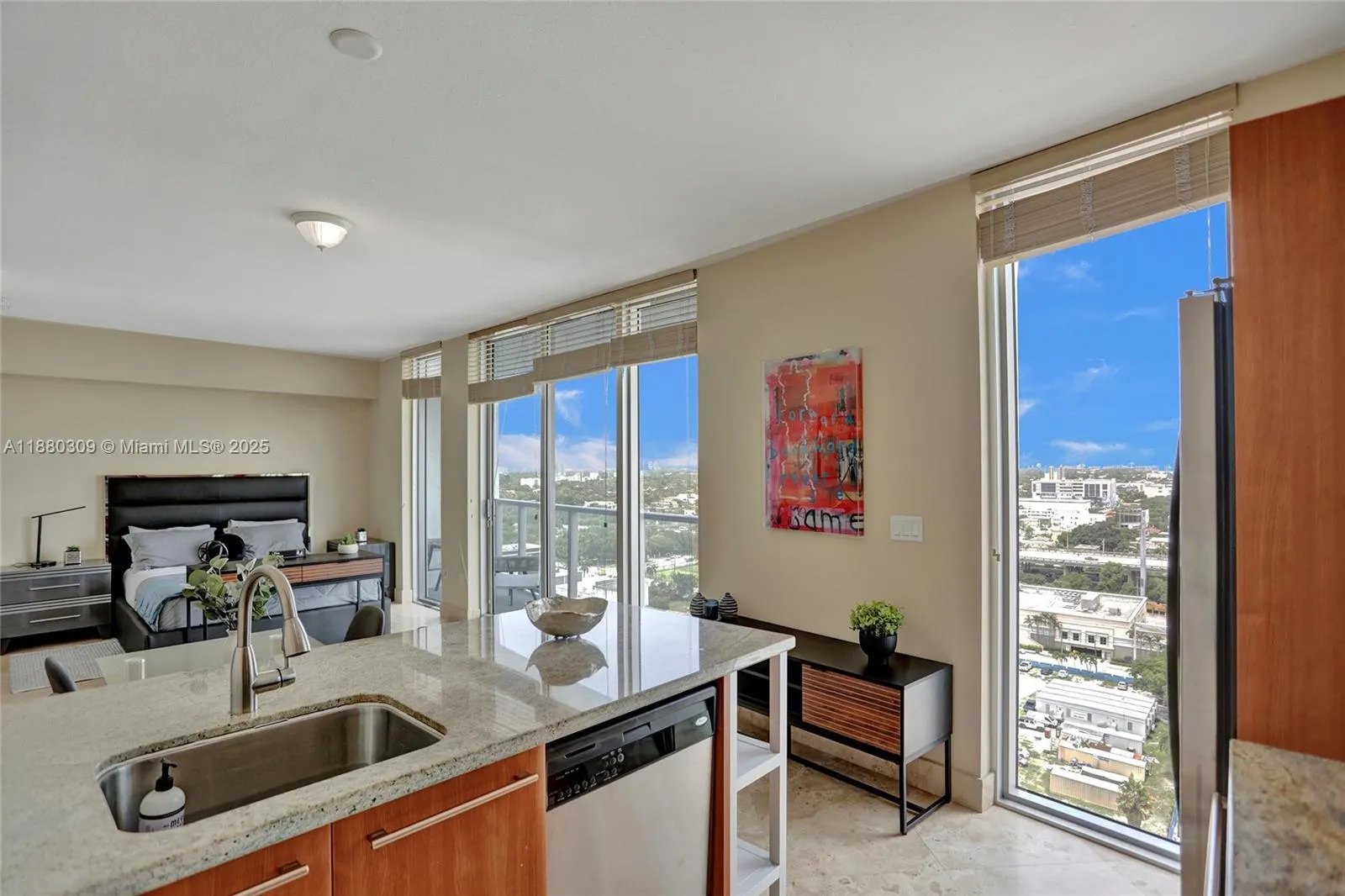 185 SW 7th St, #1600