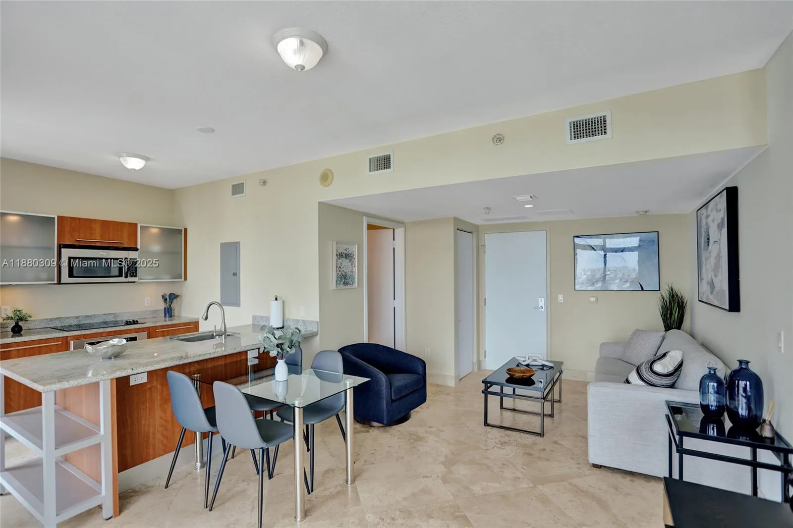 185 SW 7th St, #1600