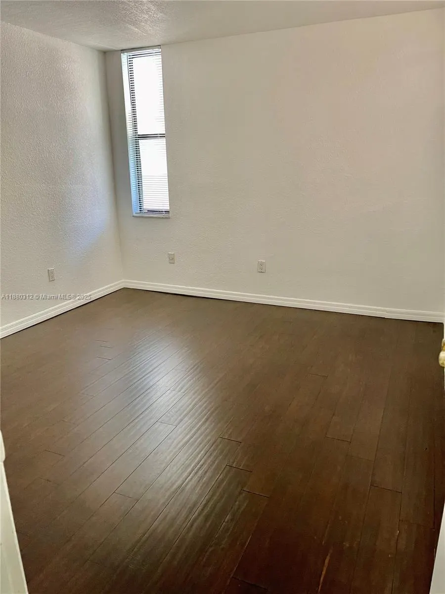 6800 Cypress Rd, #408