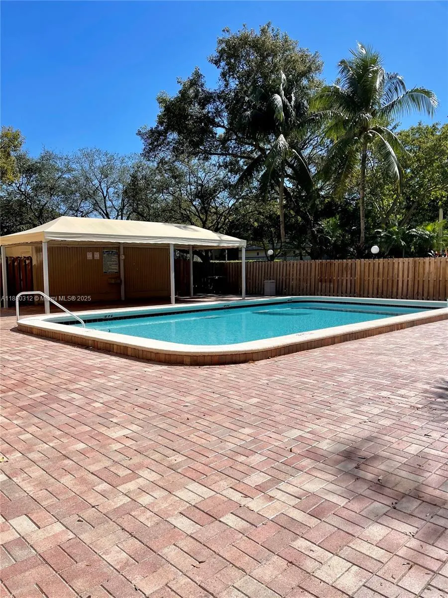 6800 Cypress Rd, #408