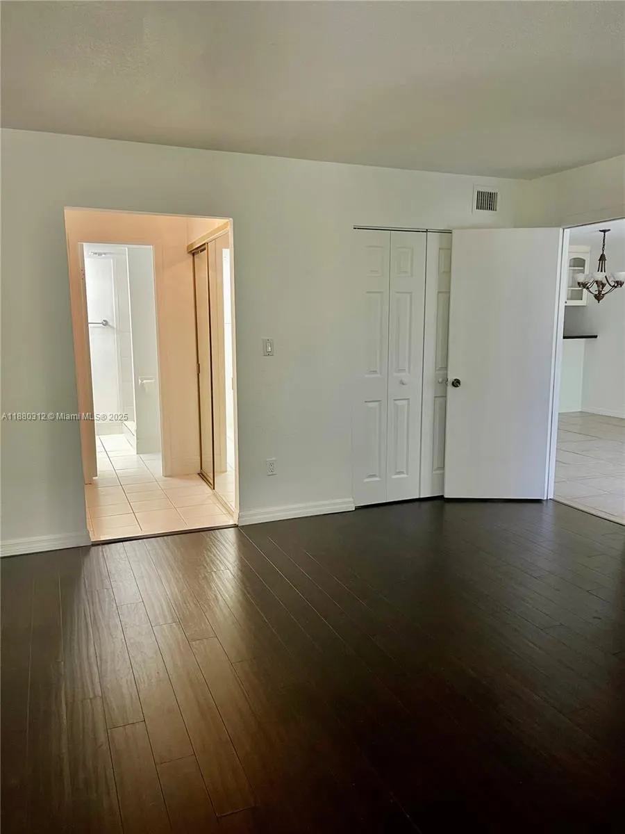 6800 Cypress Rd, #408